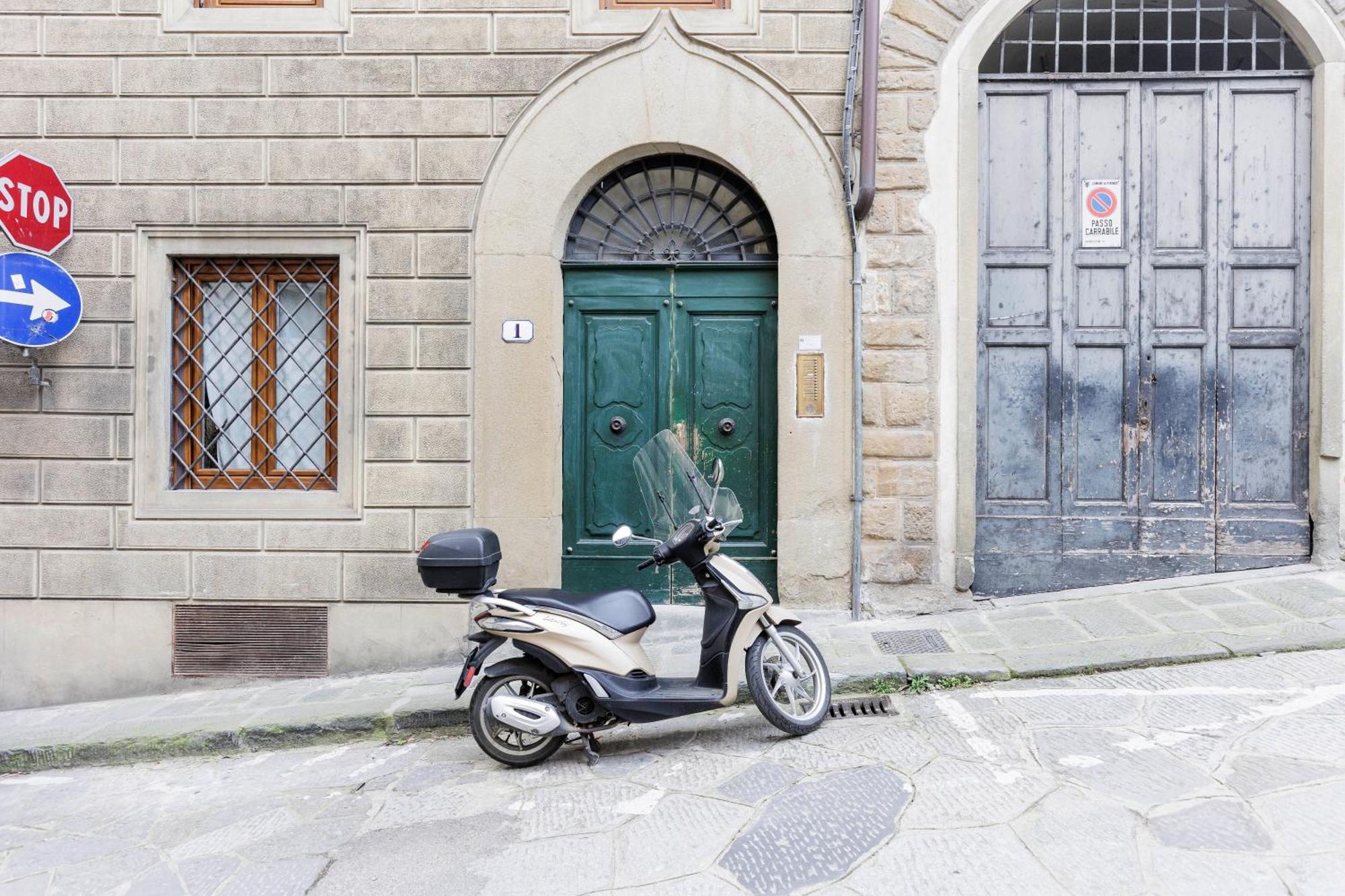 Ponte Vecchio Charming Appartement Florence